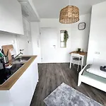 Apartment Modernes Mit Wifi, Aufzug & Kostenlos Parken El-living