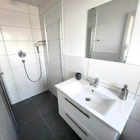 El-living Neben Klinikum 아우크스부르크