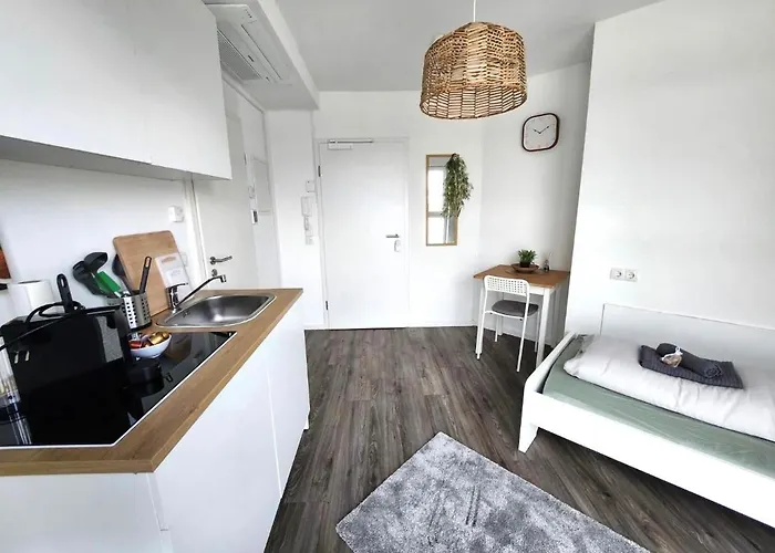 Appartamento Modernes Mit Wifi, Aufzug & Kostenlos Parken El-living